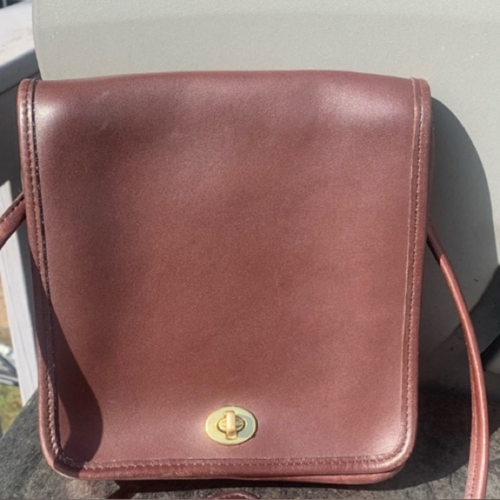 Coach 9620 Vintage Compact Pouch Crossbody